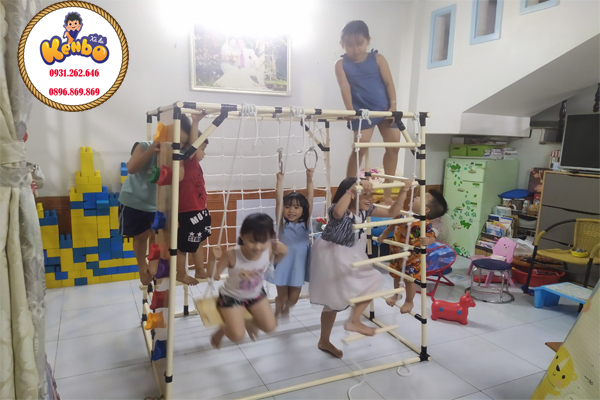 Kích thích niềm vui vận động cho trẻ bằng các trò chơi tại nhà