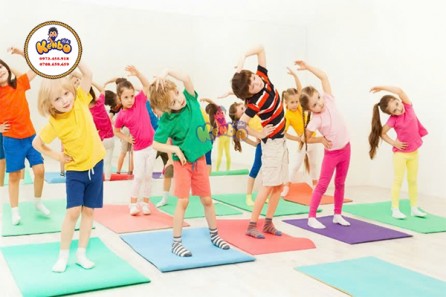 Bài tập phát triển vận động cho trẻ mầm non – Giúp trẻ khỏe mạnh & tự tin