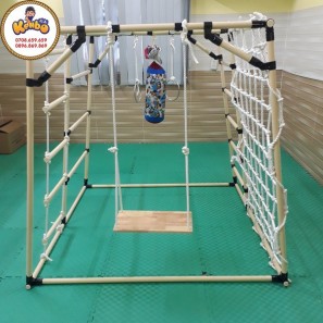 Xà đu leo trèo trong nhà: Giúp bé phát triển thể chất toàn diện